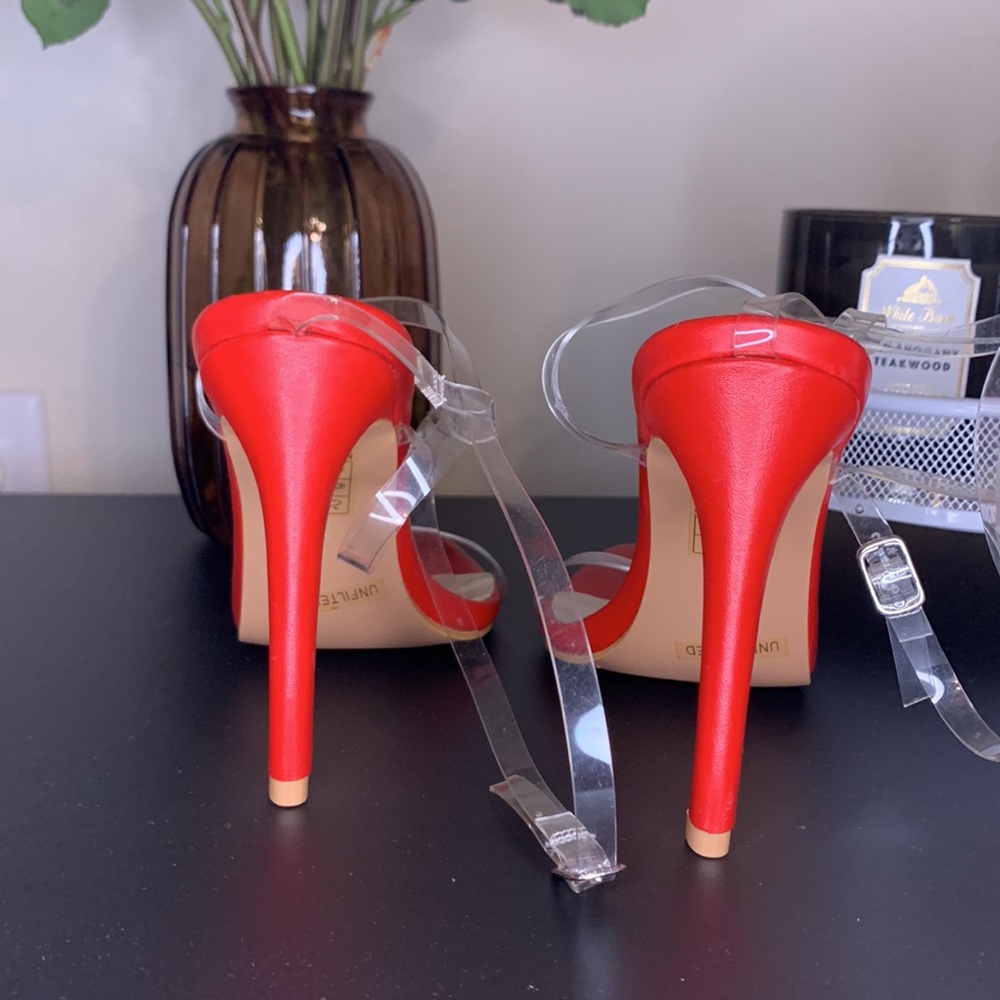 High heels - Picture 5 of 7